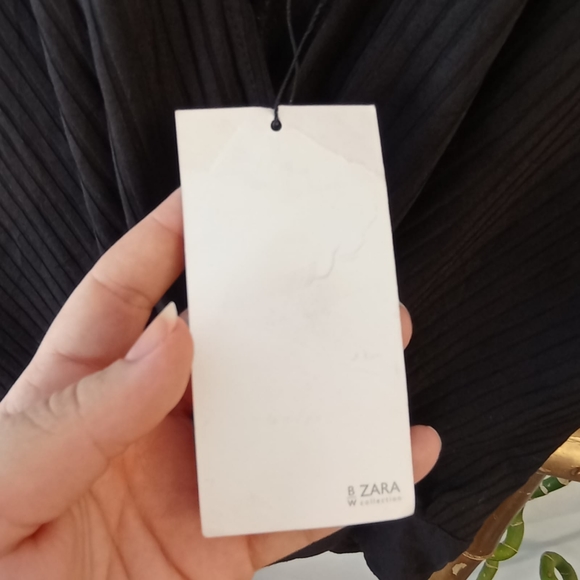 Zara Ribbed Bodysuit - Picture 9 of 12